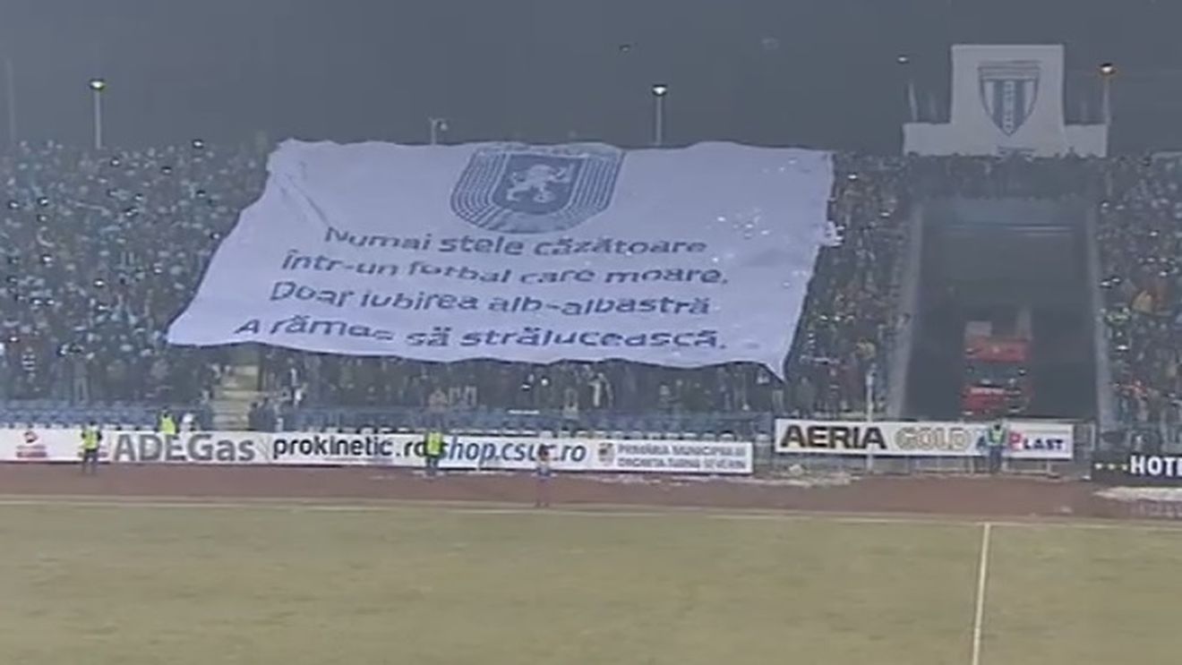 Oltenii s-au ținut de ironii la derby-ul cu FCSB. Mesajul prin care fanii și-au luat adversarii peste picior: "Numai stele căzătoare..."