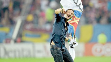 Gabriel Safta, Constantin Zotta și un manager al Stelei** s-au prezentat la sediul CNCD pentru audieri! Primele declarații