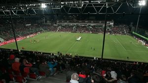Stadionul a fost  prea mic!**