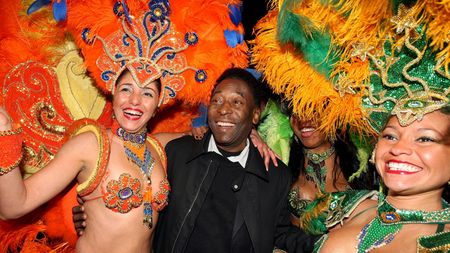 Pele: "Am o pensie "fabuloasă" de 995 de euro!"