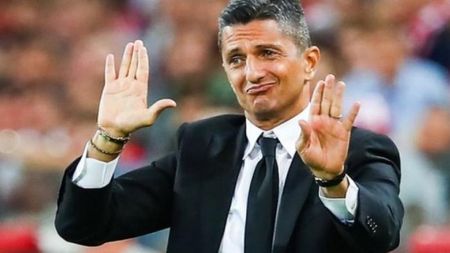 Răzvan Lucescu, marș triumfal spre titlul de campion din Arabia Saudită. Al Hilal a câștigat cu 4-0 și a ajuns la 3 victorii consecutive