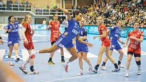 Oltchim în stare de alertă!** Campioana României are la dispoziție doar 13 handbaliste pentru „dubla" cu GyÃ¶r