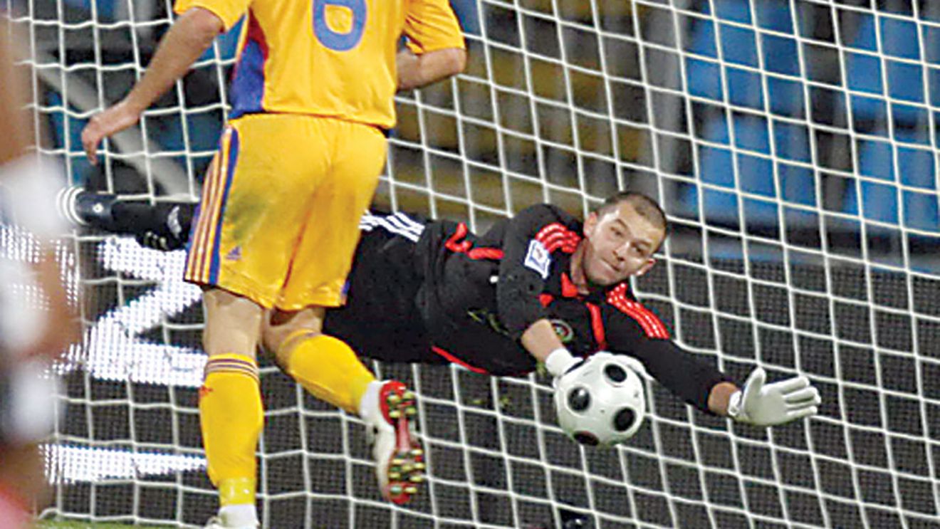 Lobonț: "Voiați să stau pe linia porții?"