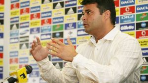 "Mi-a cerut să păstrez decizia Comisiei de Apel, sau dacă am alte probe să o amân"