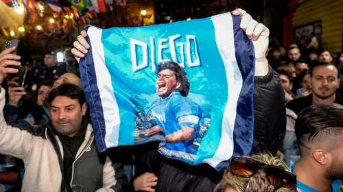 Maradona n-a murit, Maradona trăieşte! Imagini excepționale de la Napoli: mii de oameni au sărbătorit în stradă titlul Argentinei! Cerul s-a luminat de la artificii | VIDEO