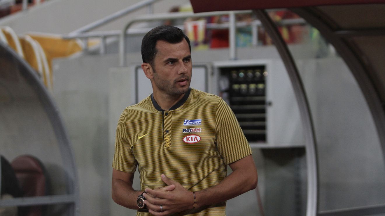 Dică: "Vor fi schimbări la meciul cu Sepsi, vor apărea și alți jucători!" Cum "l-a apărat" antrenorul FCSB-ului pe Contra când a fost întrebat despre Alibec și Man