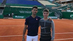 DOPAJ | Nu a învățat nimic din scandalul "Șarapova". Un puști care se antrena cu Djokovic a fost depistat cu meldonium și suspendat 2 ani