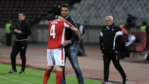 Bratu a îngropat securea războiului: "Dinamo are nevoie de jucătorul Gabi Torje!"