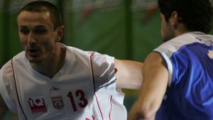 CS Otopeni a învins cu 85-65 pe Dinamo!