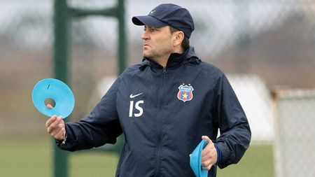 Cum l-a descoperit Ajax pe Chivu?** Un reportaj special din inima firmei în care-și pun baza Pep și Mourinho! În Liga I, doar Steaua apelează la ei