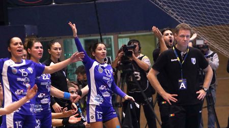 Primul obiectiv intermediar al CSM București a fost deja compromis. Al doilea este în pericol. Explicația unei reprize "negre" cu Gyor