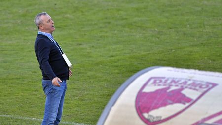 Mircea Rednic scoate din nou bani din buzunar pentru Dinamo! Ce prime le-a promis jucătorilor