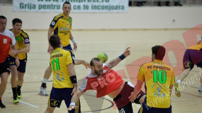 Partida Potaissa Turda - Dinamo s-a încheiat cu scandal: "Arbitrii mai vor 2 secunde!". Steaua a luat fața rivalilor din Ștefan cel Mare. Rezultatele etapei a 8-a și clasamentul