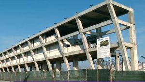 Stadionul de 5.500 de locuri care trebuia să fie gata în 2020, aproape să fie dat în folosință! O echipă din Liga 3 va beneficia de noua arenă