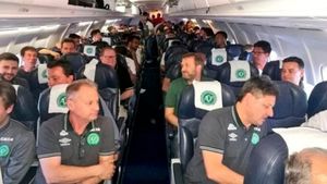 Bilanț revizuit al tragediei din Columbia: șase supraviețuitori, 71 de persoane au decedat! VIDEO CORESPONDENȚĂ‚ din Brazilia | Cum s-a resimțit drama echipei Chapecoense