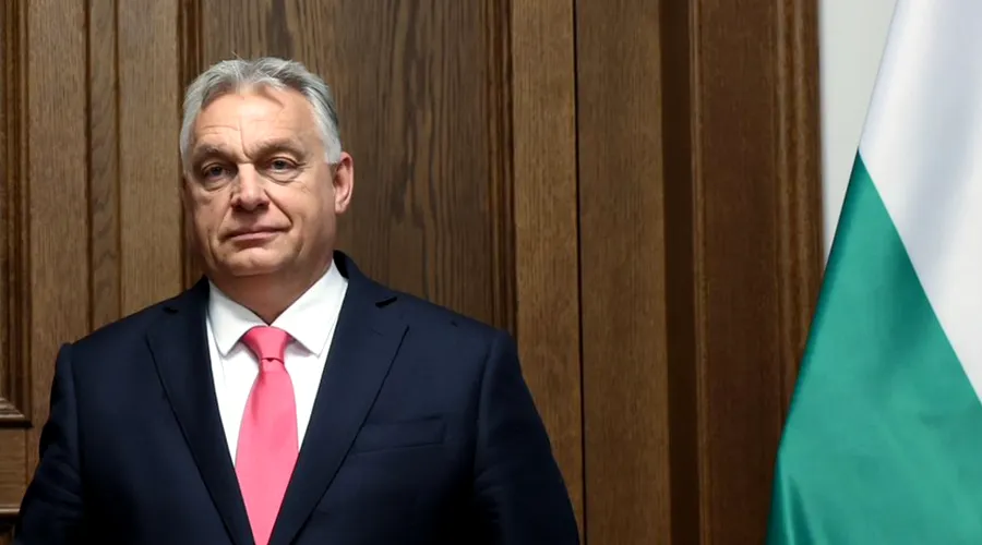 Cu economia pe marginea pr&#259;pastiei, Guvernul lui Viktor Orban a g&#259;sit bani s&#259; construiasc&#259; un stadion &icirc;n Croa&#539;ia, spre disperarea maghiarilor