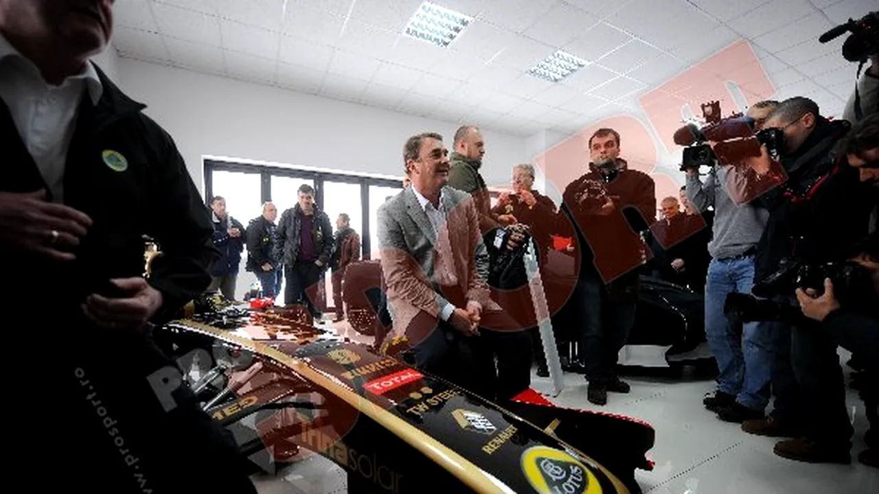 FOTO Nigel Mansell a sosit la București pentru noul monopost Lotus