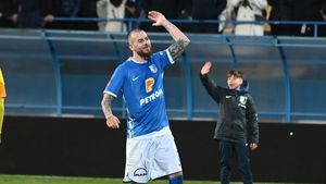 Cele două cuvinte prin care a reacționat Denis Alibec după ce a luat titlul împotriva lui Gigi Becali, patronul care l-a dat afară de la FCSB! | EXCLUSIV