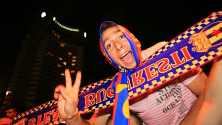 Fanii sărbătoresc la Universitate. Vine și Becali?