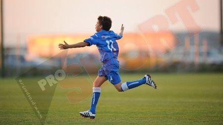 Primul trofeu pentru Ianis Hagi!** "Vreau să ajung cât mai repede la națională!" Vezi ce spune "Regele"