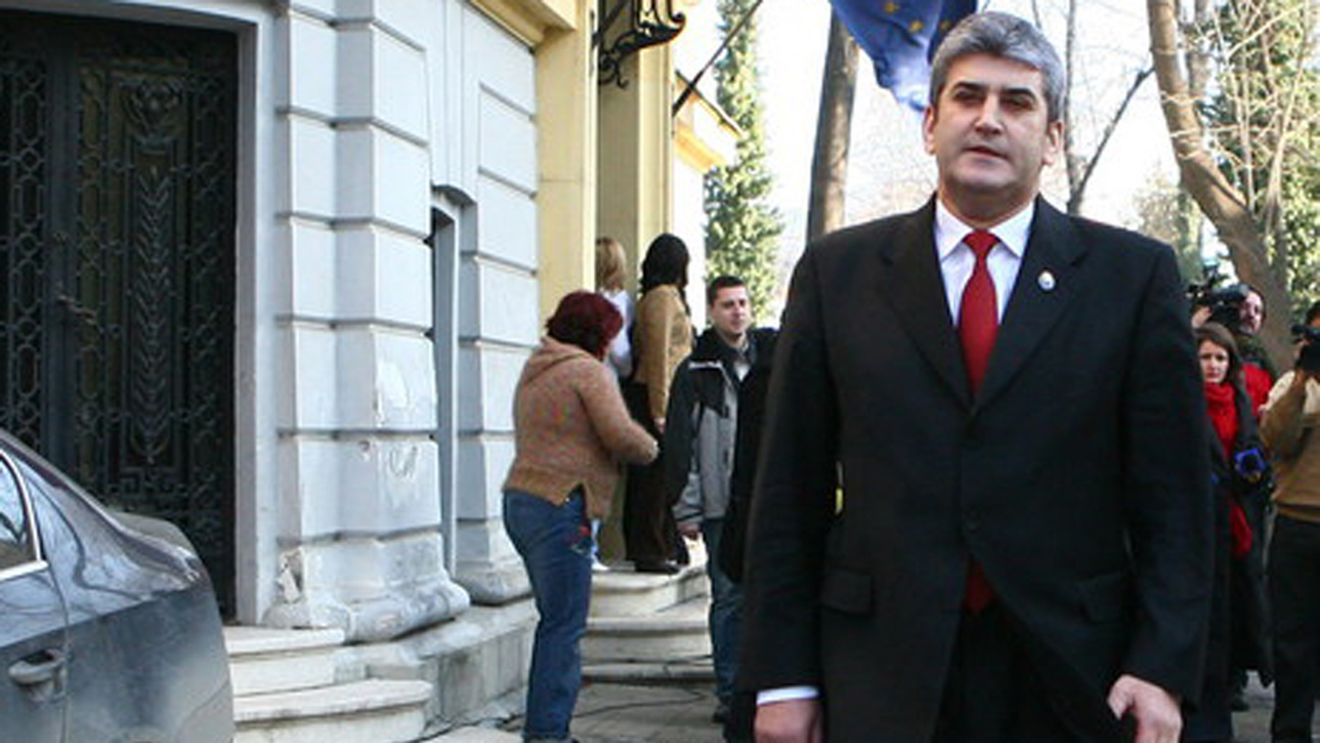 "Gabriel Oprea vrea Steaua!** Oferă 20 de milioane de euro!"