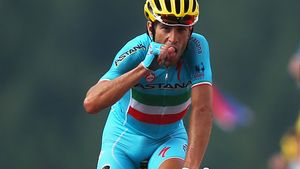 Turul Păcii! "Rechinul" Nibali a câștigat penulima etapă din Alpi, Froome nu a fost atacat decât în ultimii 5 kilometri