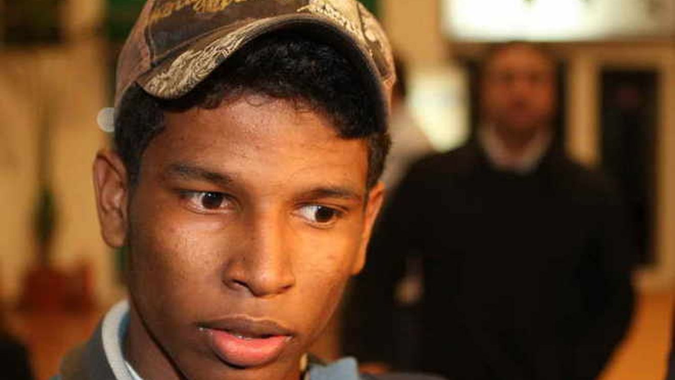 „Mă voi infiltra în apărări"