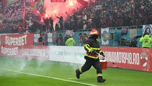 Culisele amenzii primite de Rapid de la FRF! Un steward a „încasat-o” din cauza copilului care a făcut semne obscene către galeria echipei lui Gică Hagi. EXCLUSIV