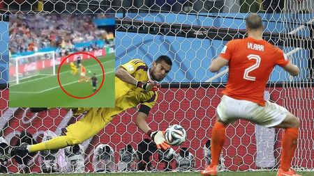 Controversă la CM 2014. VIDEO | Imagini surprinse la primul penalty executat de Olanda în semifinala cu Argentina