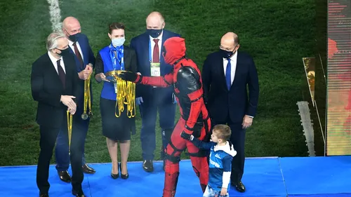 Zenit l-a „transferat” pe Deadpool! Cum a putut să vină îmbrăcat un jucător la festivitatea de premiere după ce a câștigat titlul