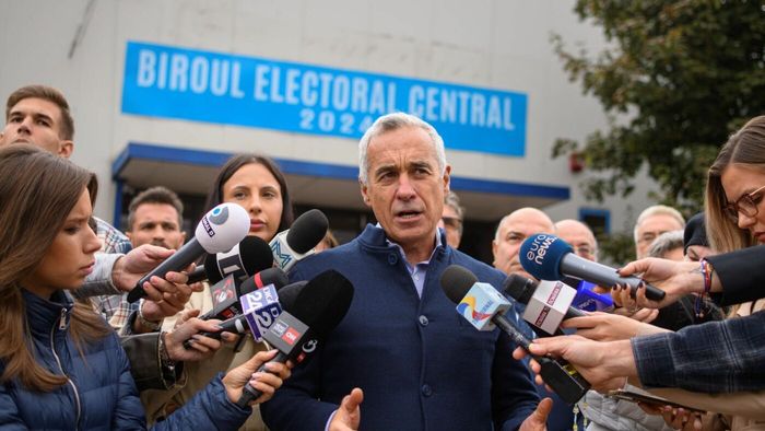 Scandalos! Imagini cu Gică Hagi și Ivan Patzaichin au fost folosite de Călin Georgescu în campania electorală fără acordul „Regelui” sau al familiei marelui canoist