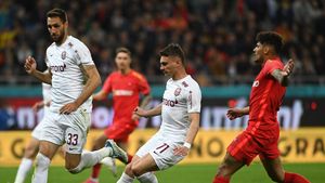 Ilie Dumitrescu i-a recomandat lui Gigi Becali cu ce fotbalist trebuie să se pună la negocieri imediat! „Eu știu de o clauză de reziliere”