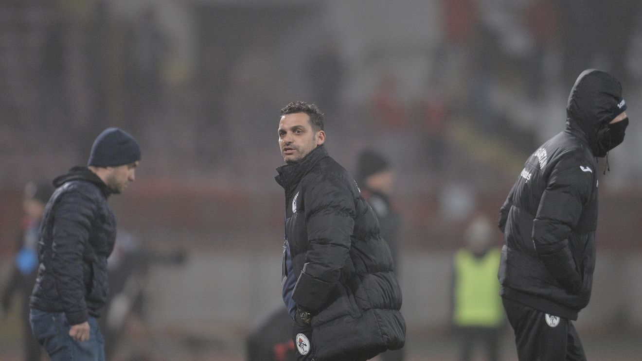 Primele ironii pentru Teja, deși Becali a dat asigurări că &quot;ne cunoaștem familiile, a crescut sub ochii mei&quot;: &quot;Teja pentru noi e un fel de Dică doi!&quot;. Ruda care nu a mai ținut cont de ce a spus finanțatorul FCSB