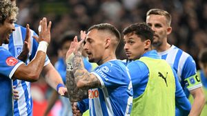 „Asta este calitatea mea!”. Alex Mitriță, în al nouălea cer după ce a marcat un euro-gol în Dinamo - Universitatea Craiova 0-2