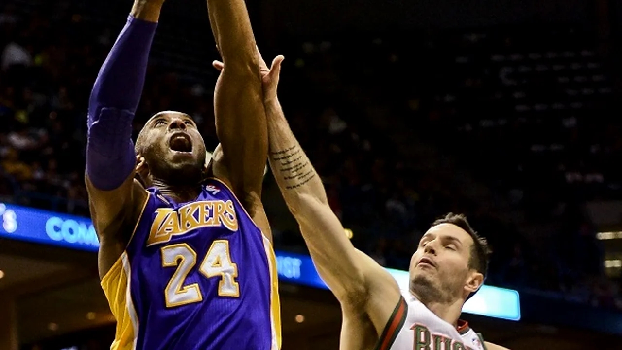 Lakers, echipa-problemă!** Kobe Bryant, în cârje după înfrângerea cu Bucks!