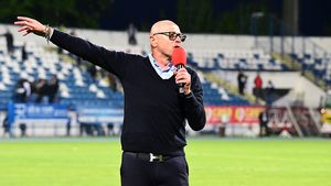 Leo Grozavu pune la zid VAR-ul românesc: „A fost creat să avantajeze echipele mari”. Cum argumentează startul ratat al lui Poli Iași și de ce a renunțat la golgheterul Hlistei | INTERVIU