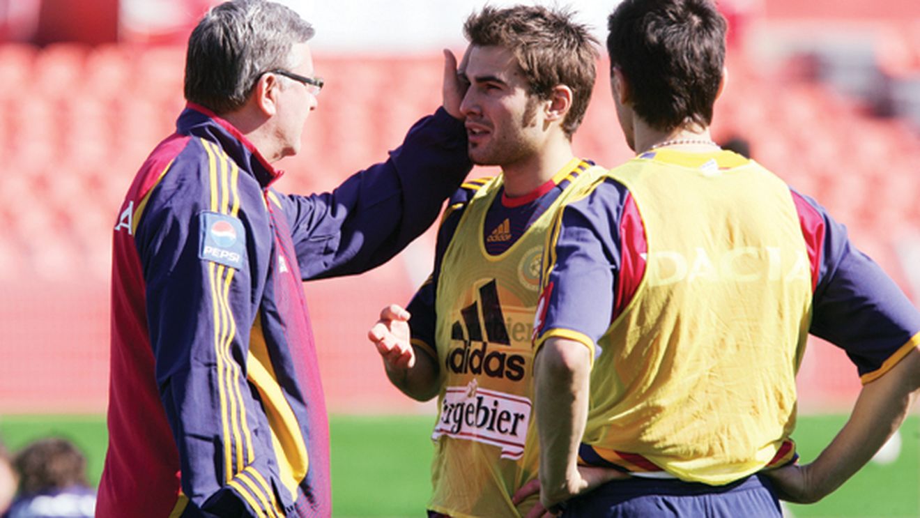 Jucătorii naționalei știau că Lucescu Jr. va pleca: "Cineva s-a scăpat în cantonament!"** De ce Mutu, Raț și Tamaș au refuzat să facă deplasarea în Brazilia