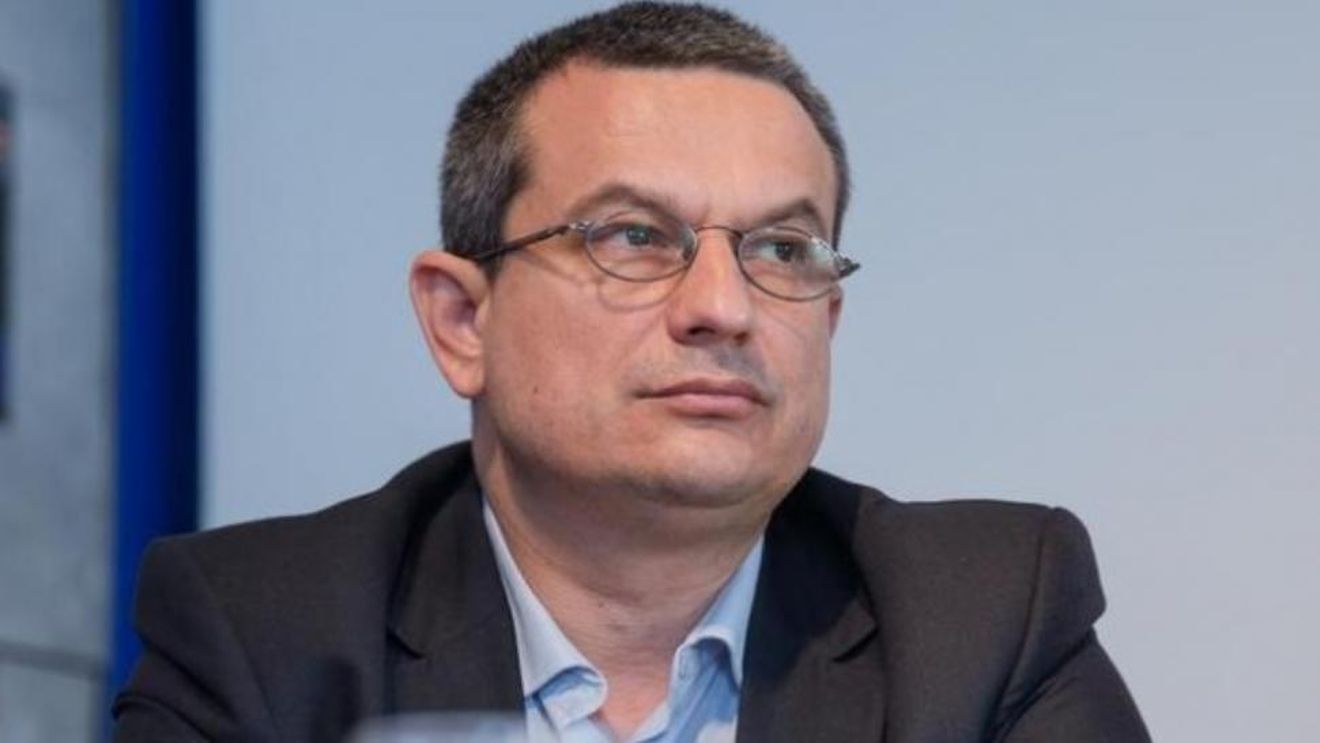 CNCD a reacționat după scandalul provocat de Sebastian Colțescu la meciul PSG - Bașakșehir. „O pată imensă pentru România!”