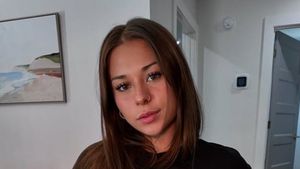 El are 53 de ani și o avere de peste 600 de milioane de euro, iar ea abia a împlinit 21 de ani. Cum a petrecut Shaquille O’Neal cu tânăra care a refuzat starurile actuale din NBA