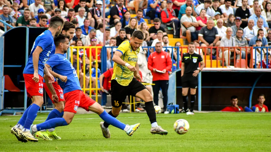 Ghiroda s-a bătut singură la Oradea, cu eliminat din primele minute! Sorin Bălu, fair-play după barajul pierdut, dar nu și promovarea: ”Pentru publicul acesta, Bihorul merită în Liga 2”