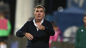 Gică Hagi, în pericol după ce l-a pierdut Denis Alibec, iar Borza, Grameni și Băluță sunt aproape de plecare. „Înseamnă că anul ăsta a renunțat la orice pretenție de performanță!” | VIDEO EXCLUSIV ProSport LIVE