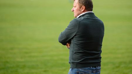 Dorinel Munteanu încheie anul pe loc retrogradabil cu CSM Reșița și anunţă schimbări majore la echipă: ”Îmi este ruşine şi ar trebui să le fie ruşine şi jucătorilor”