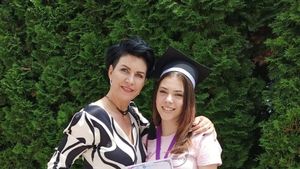 Este elevă la liceul care poartă numele tatălui ei! Julianne Duckadam a susținut examenul de admitere la liceul „Helmut Duckadam” din Clinceni | EXCLUSIV