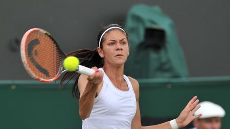 INTERVIU | "Vă supărați pe mine dacă pierd cu Bouchard?" Experiența de neuitat trăită de Mitu la Fed Cup. Andreea ar fi nevoită să intre ca la război la un meci cu Serena. Povestea captivantă a ultimei jucătoare sosită în "trupele românești de elită" din WTA