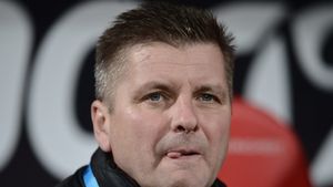 Dusan Uhrin a explicat de ce a semnat cu Dinamo. „Știam că situația e una extrem de dificilă!” Ce a discutat cu jucătorii săi. „Ăsta va fi cuvântul de ordine!”