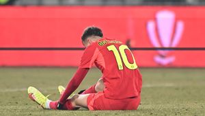 Un mare actor, fan FCSB, îl distruge pe Tavi Popescu: „Putea fi un foarte bun arogant și nesimțit pe terenul de tenis. Acolo este un sport individual”. Cum îl ironizează pe Vali Crețu