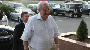 Păunescu spulberă mitul problemelor financiare ale lui Gigi Becali:** "Dacă spune că are bani, atunci așa e!"