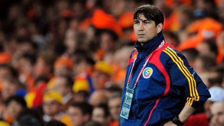 Atac voalat la Răzvan Lucescu?** "Jucătorii nu vor fi liberi să meargă în restaurante! Vin să se pregătească"