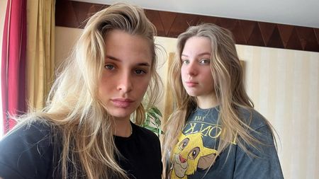 Dayana Yastremska și sora ei nu au dorit să rămână în România! Unde s-au cazat tinerele după ce au fugit de război prin Vama Isaccea | FOTO