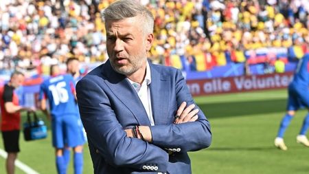 Edi Iordănescu s-a năpustit asupra celor care au acuzat România că va face blat cu Slovacia! A ieşit la atac în limba engleză: "Shame!"